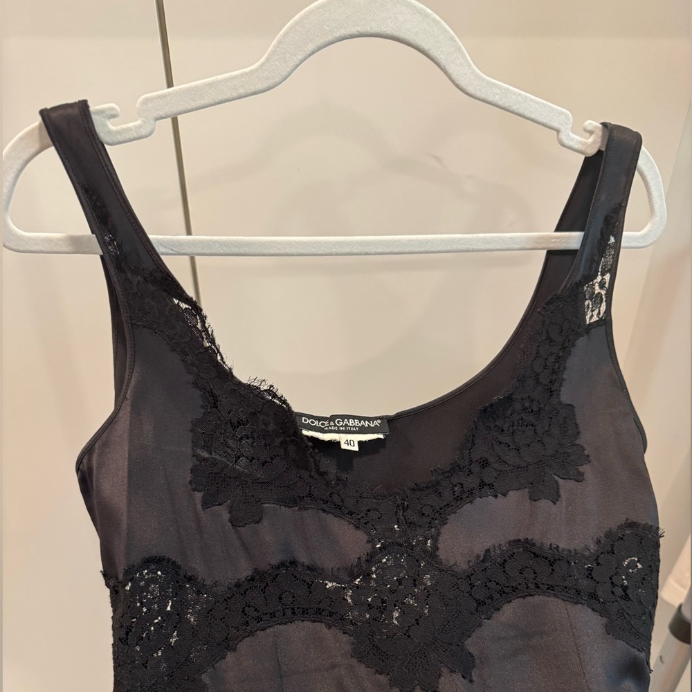 Dolce & Gabbana Black Lace Sleeveless Top - Picture 2 of 3